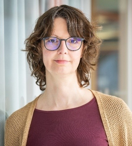 Profile Photo of Sandra Walzenbach